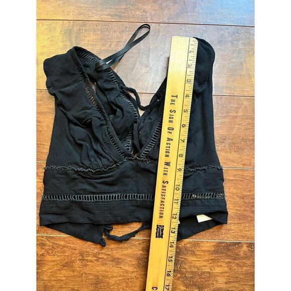 Free People Black Lace Ruffle Sleeve Open Tie Back Black Crop Top Festival XS - Picture 3 of 7
